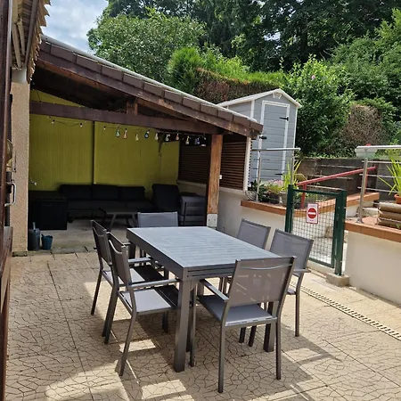 Beau Site, Avec Terrasse 펜션 세브리에